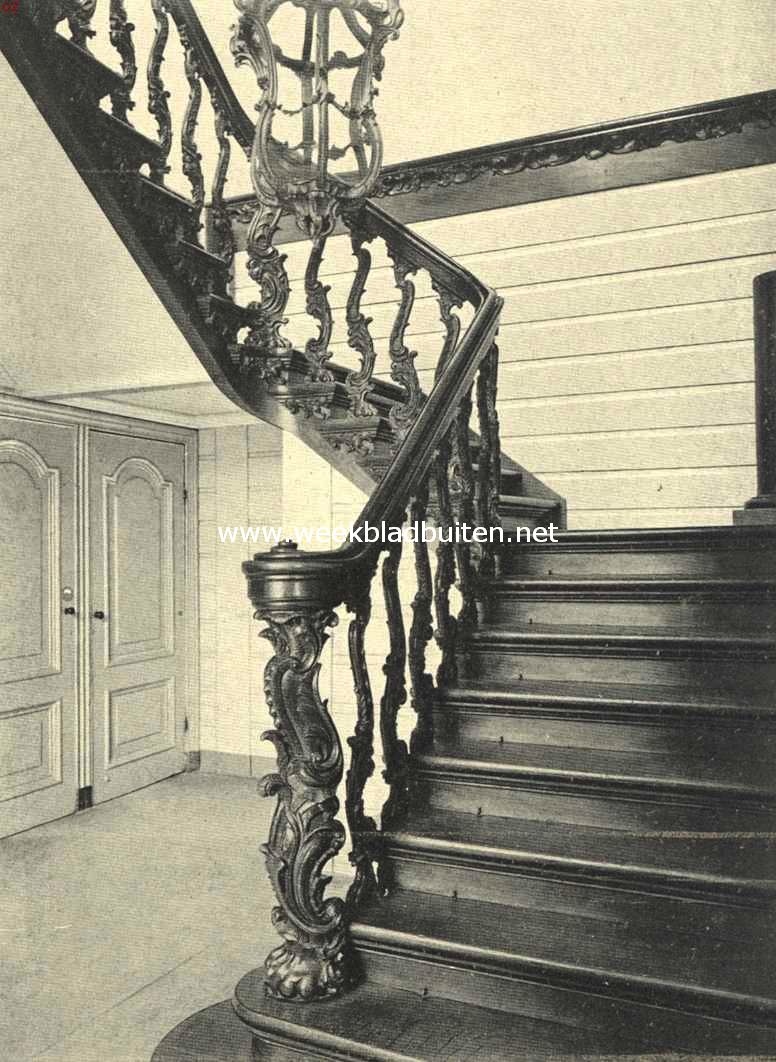 Het Huis ten Donck bij Bolnes. Trap in de hal