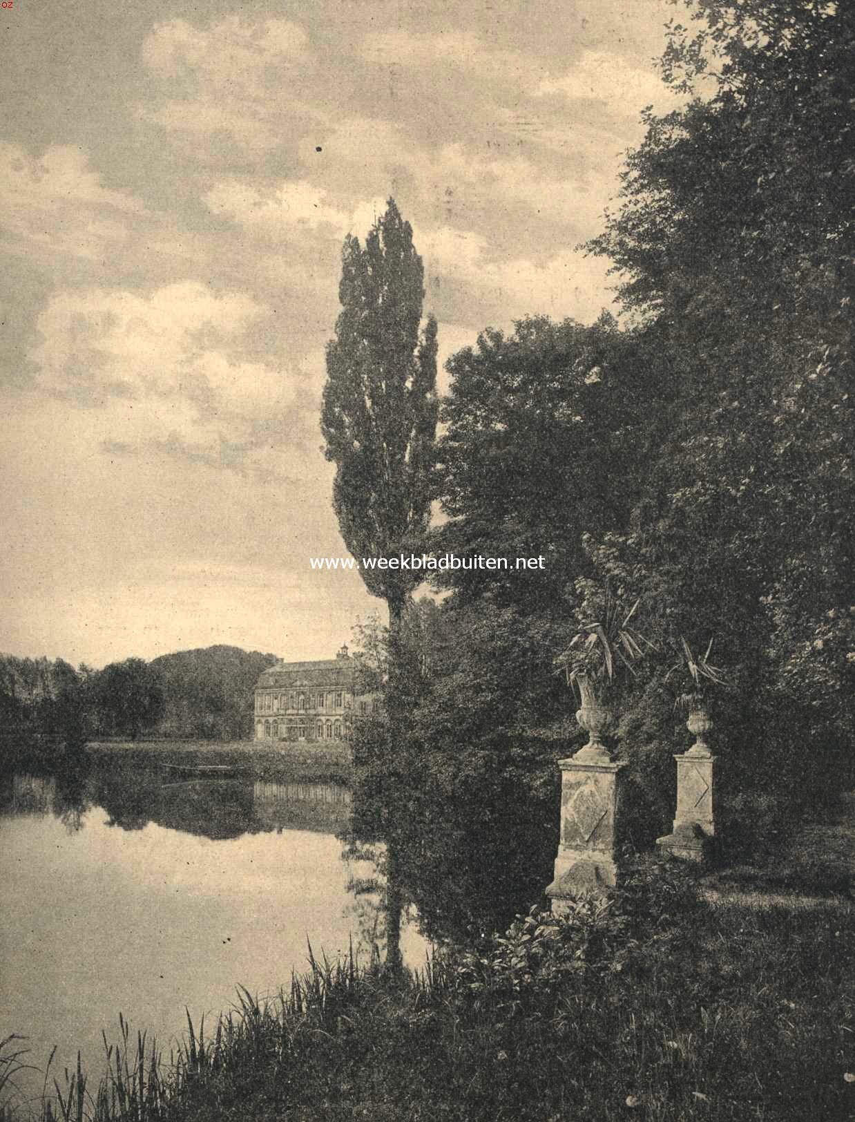 In het park van het kasteel Vaeshartelt te Meerssen (Zuid-Limburg)