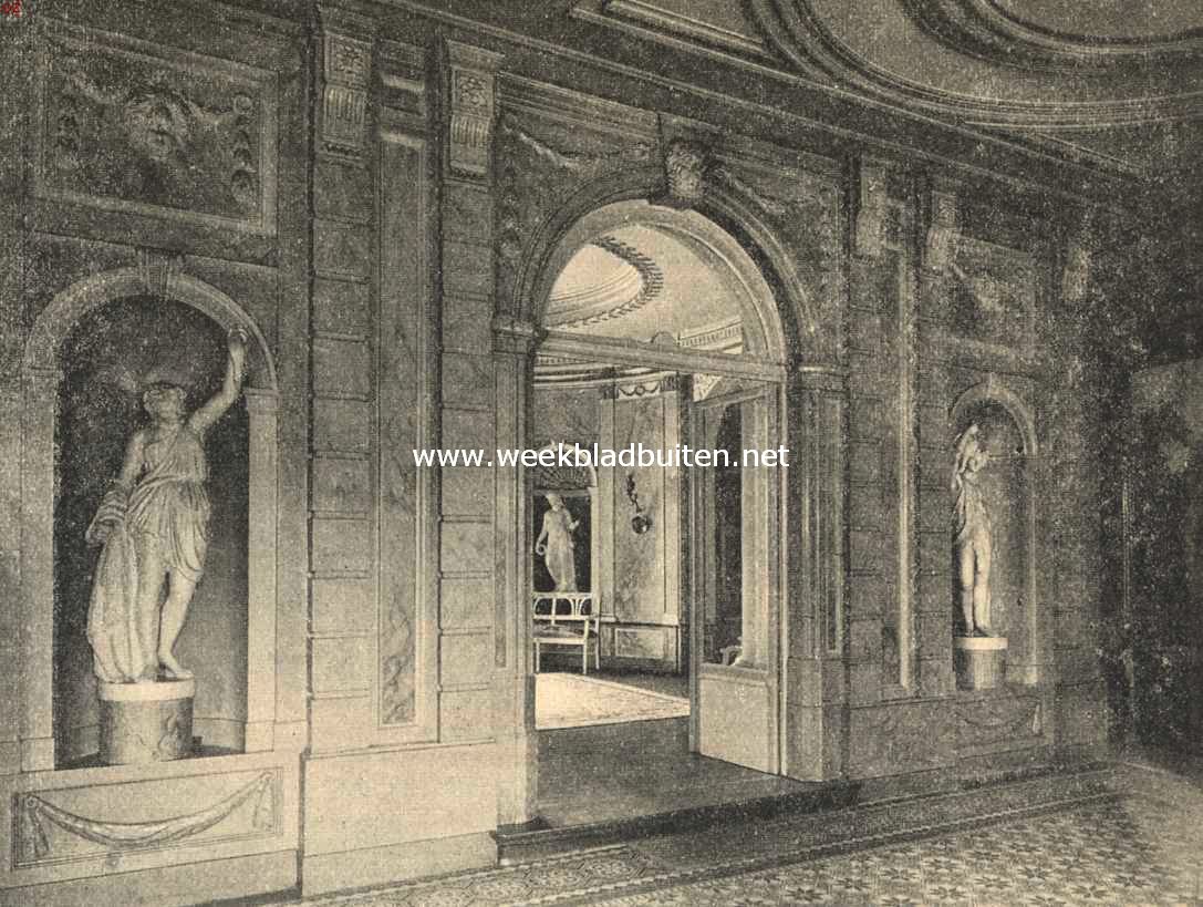 Het kasteel Vaeshartelt te Meerssen. De voorhal