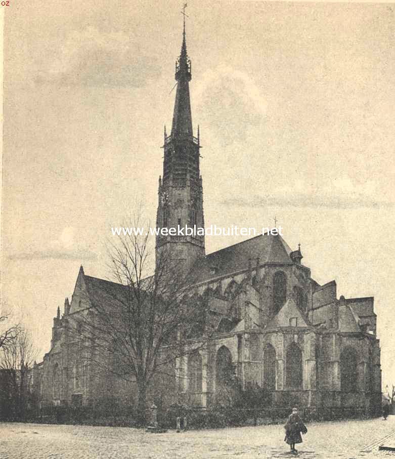 Hulst (Zeeuwsch-Vlaanderen). De St. Willebrorduskerk te Hulst, waarvan het schip door den Ned. Herv. Gemeente, de kruisbeuk en het koor door de Rooms-katholieken gebruikt wordt