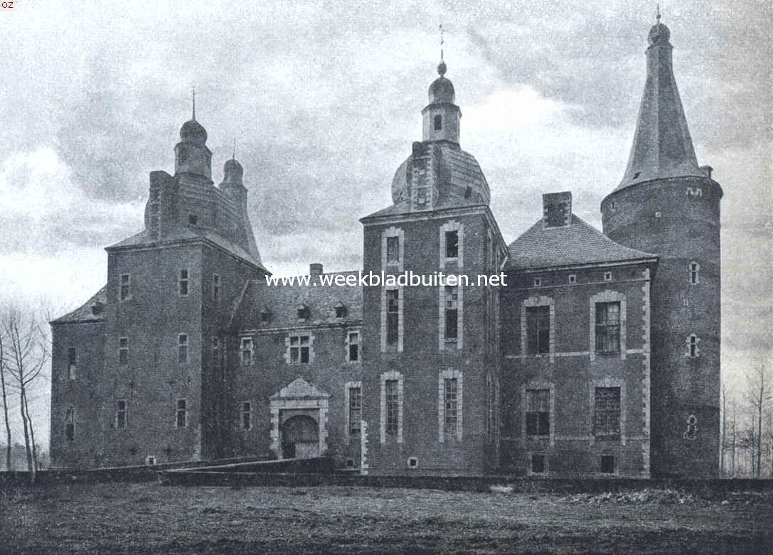 Het kasteel te Hoensbroek (Z-Limb.), Noordoostzijde, met ingang