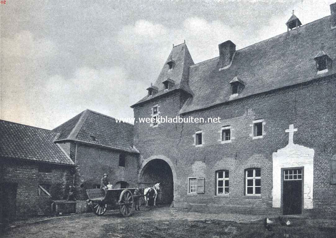 Het kasteel te Hoensbroek (Z-Limb.), voorgebouw met poort, binnenzijde