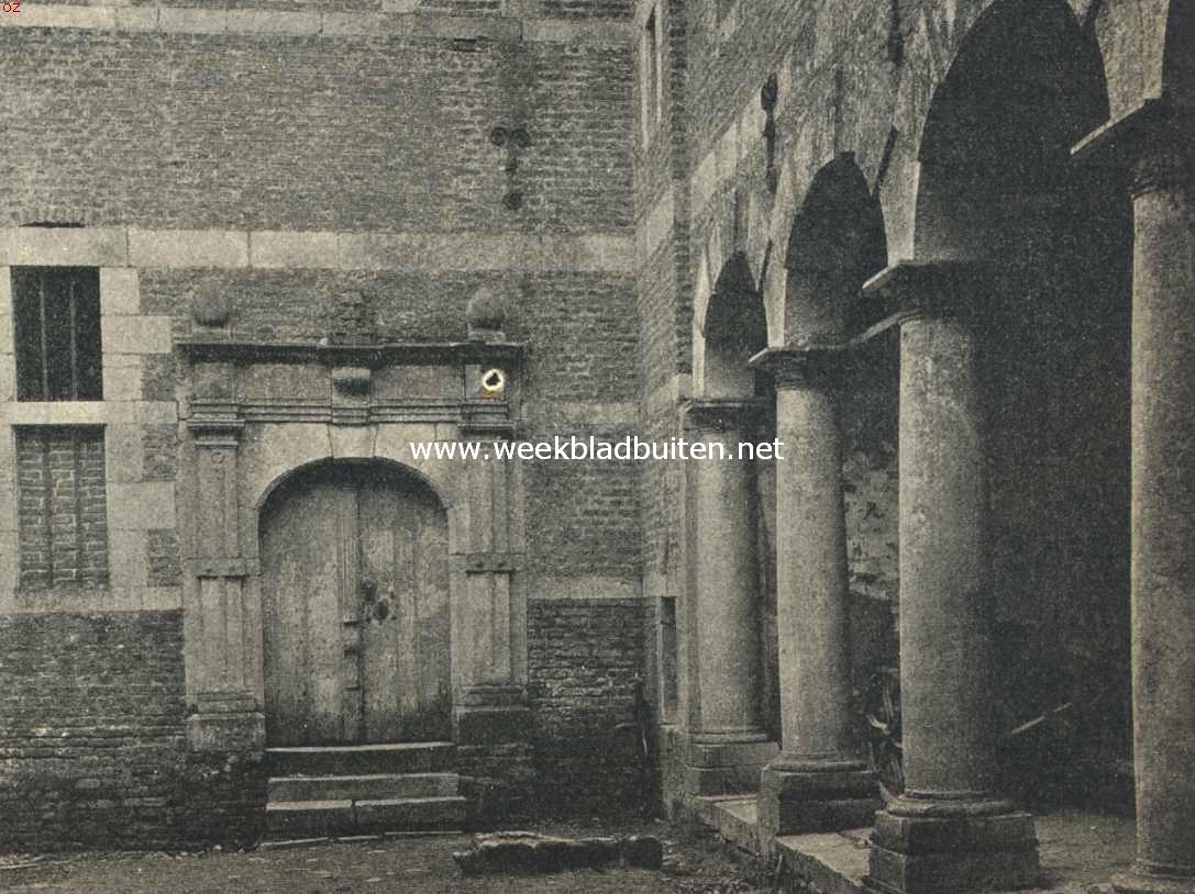 Het kasteel te Hoensbroek (Z-Limb.). Hoekje van de binnenplaats