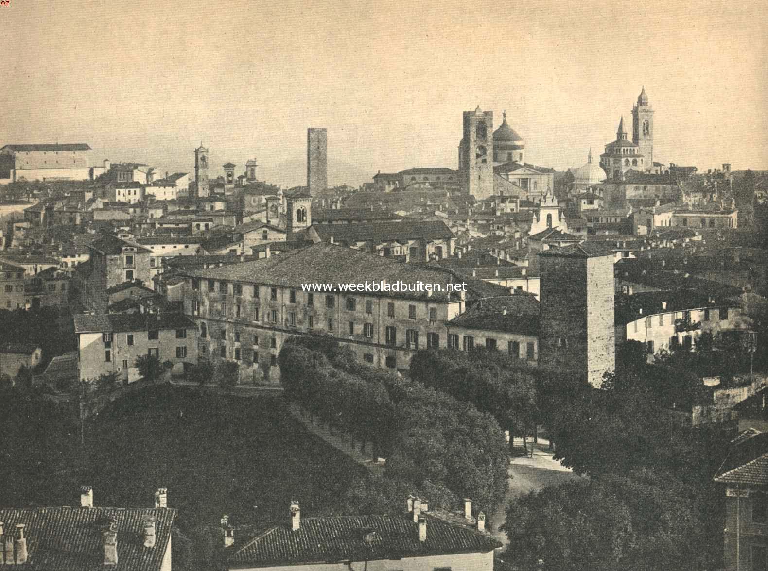 Bergamo. Panorama van de oude stad