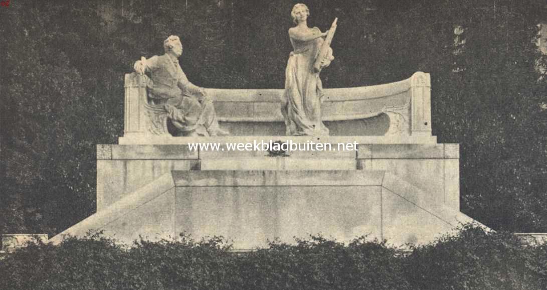 Bergamo. Het monument ter eere van de componist Donizetti, van den beeldhouwer Jerace (1897)