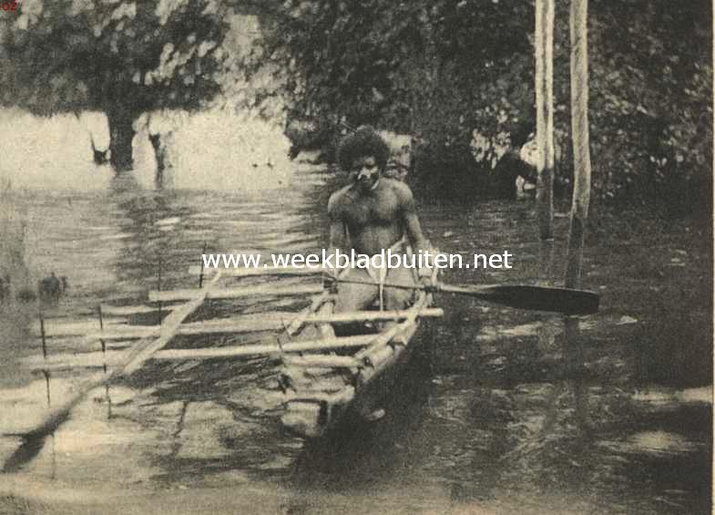 Aan de Wandamen-Baai. Papoea's van Windsi in een nvlerksprauw