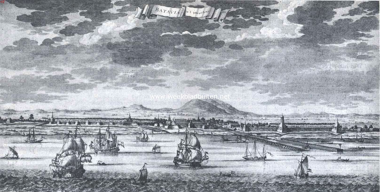 Batavia. Opkomst, bloei, verval. Gezicht op Batavia van de zeezijde, begin 18de eeuw. In het midden het Kasteel, rechts het zeefront van de Westerstad, links het Ooster-landfront van de Oosterstad, dat verkeerdelijk in de lijn van het zeefront is geteekend. Het havenkanaal springt rechts naar voren uit; rechts tegenover het Kasteel is het gebouw van de scheepswerf te zien. Ontleend aan: Valentijn, Oud en Nieuw Oost-Indin, 1724
