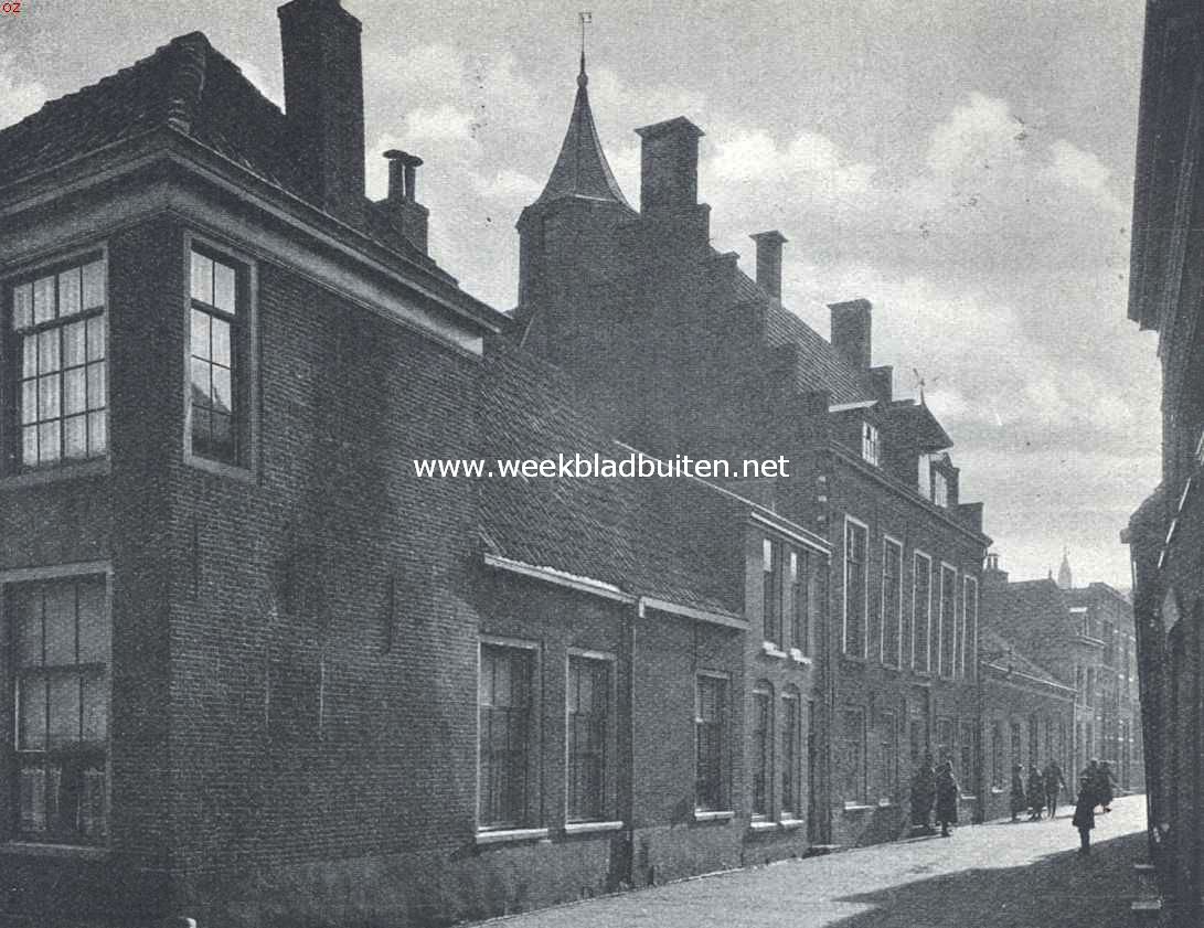 Alkmaar. De Nieuwe Doelen te Alkmaar, en de Doelenstraat, gezien van den Koningsweg