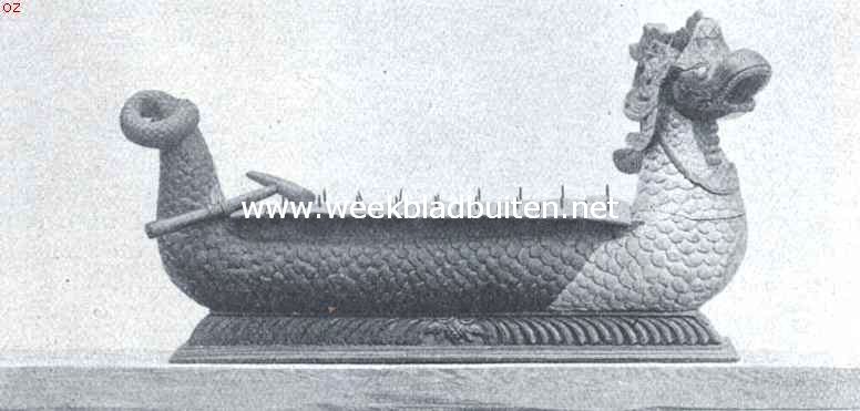 Indische speeltuigen. 3. Gambang Gangsa. Slag-instrument met metalen toetsen. Java 1