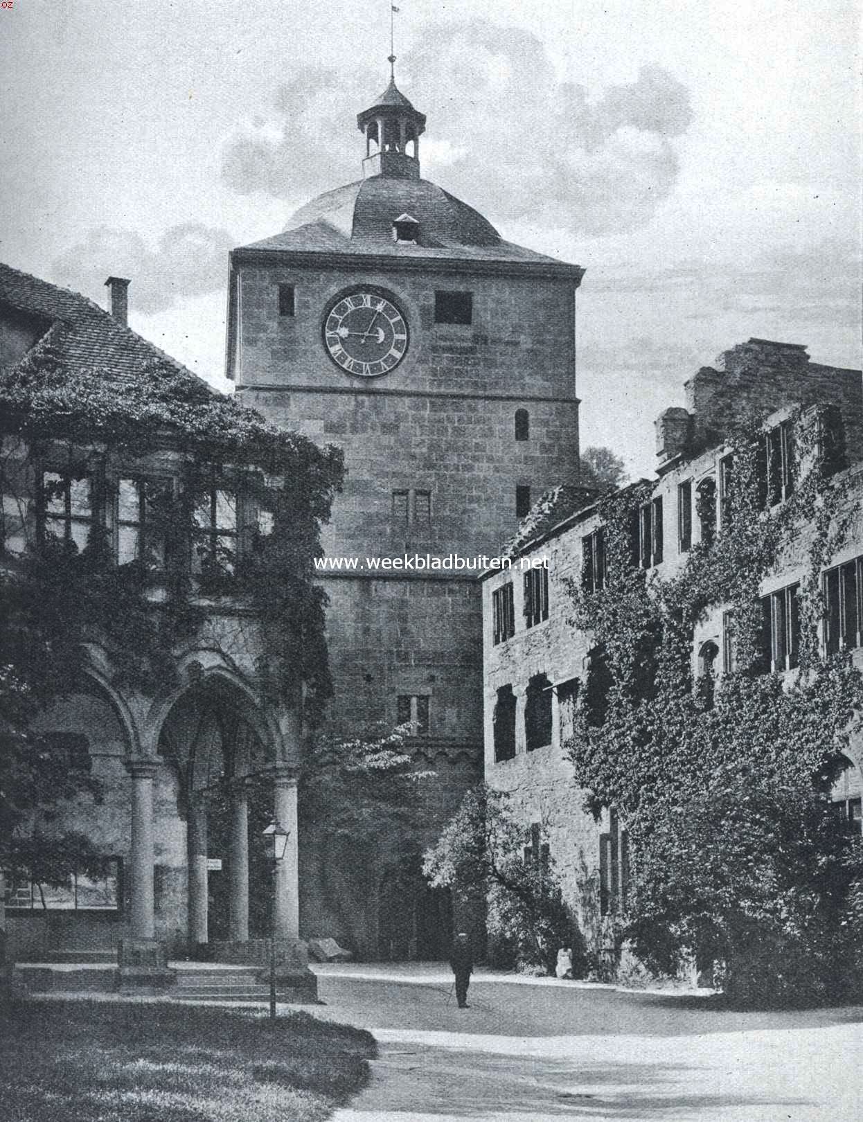 Het Heidelberger Slot. Wachttoren met toegangspoort. Rechts de Ruprechtsbouw