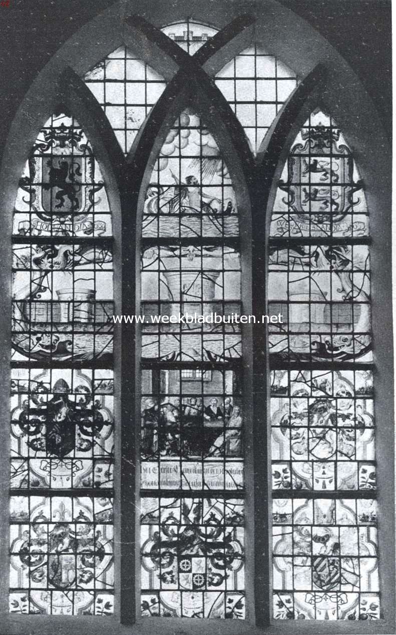 De kerk te Schermerhorn. Raam met allerlei wapens en o.m. 