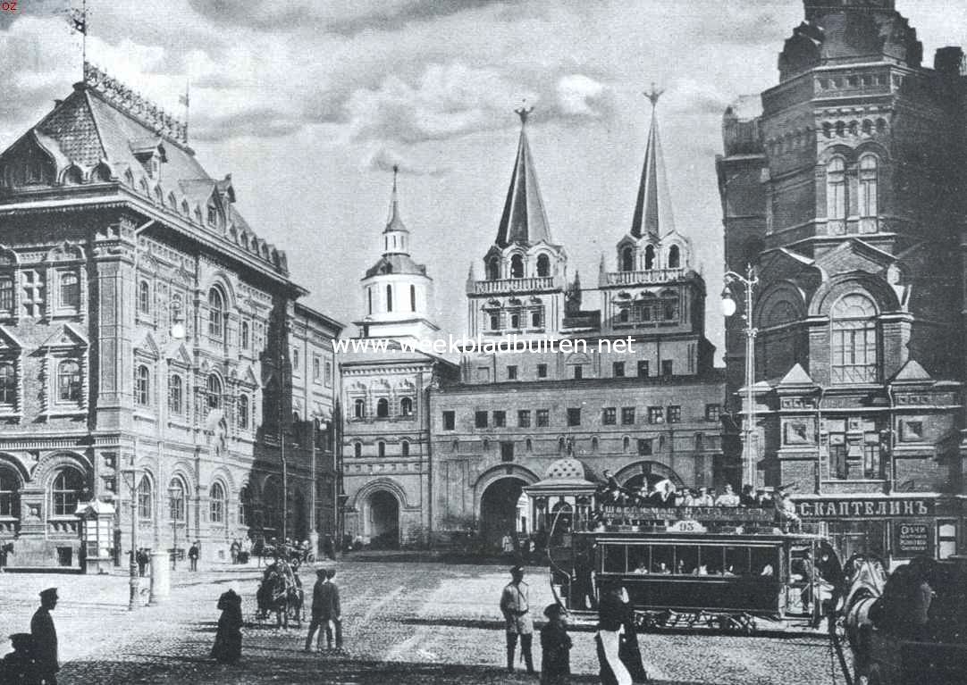 De Iberische Poort te Moskou, met de kapel van de Iberische moeder Gods