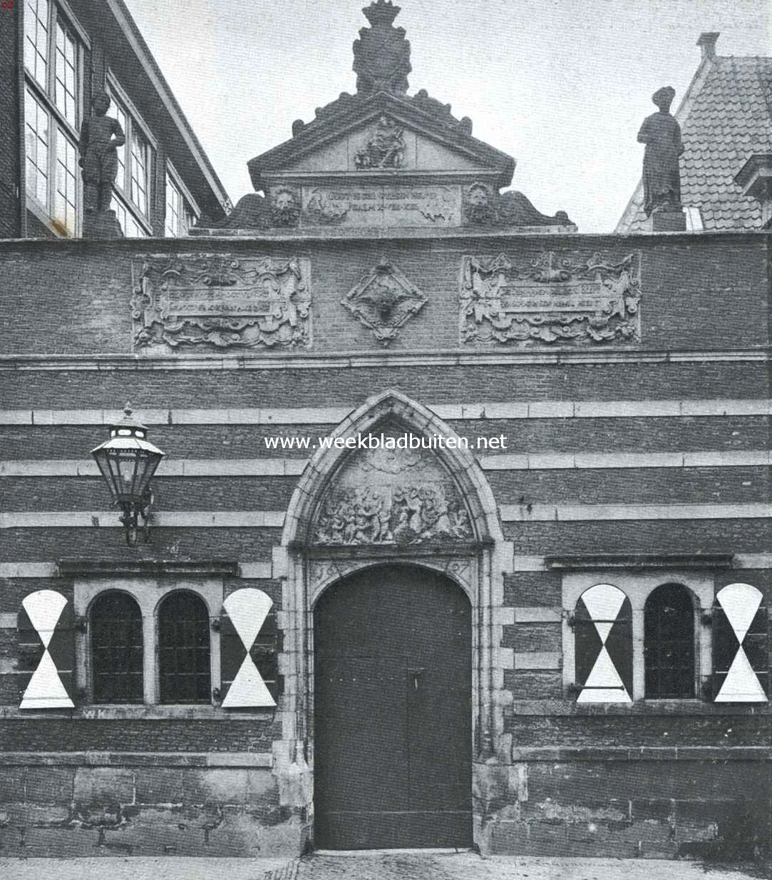 Het Heilige Geest- of Arme Wees- en Kinderhuis te Leiden. Poortgebouw