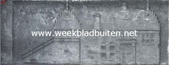 De gevelsteen met voorstelling van het Rondeel aan de zijde der Nieuwe Doelenstraat