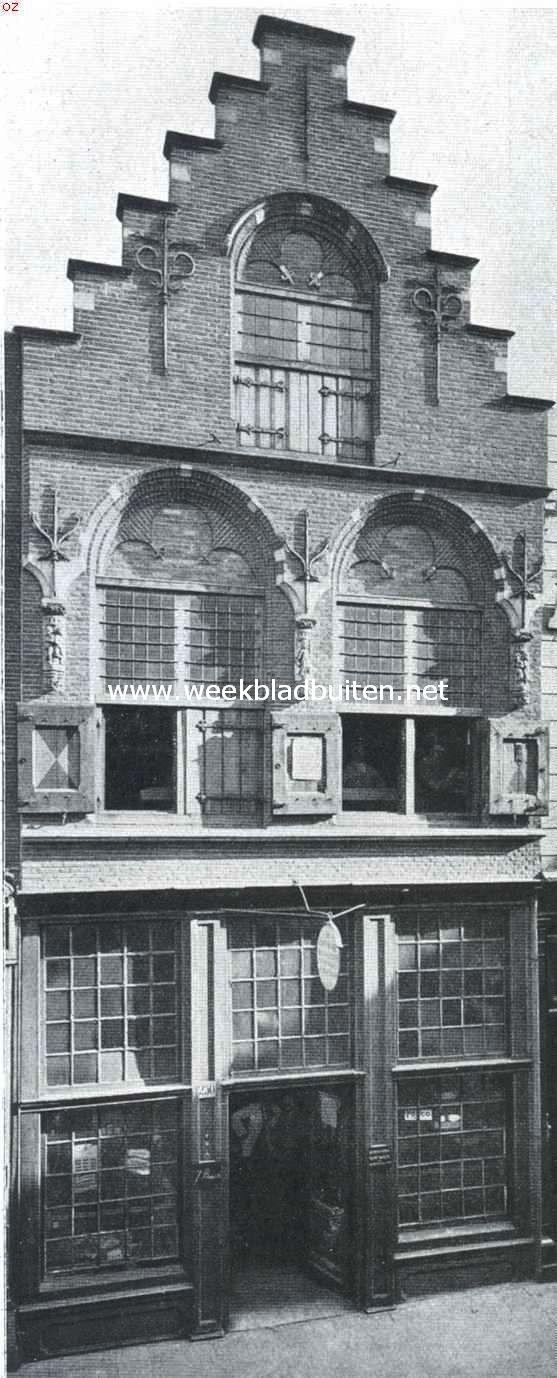 Dordrecht. Huis de Rozijnkorf, Voorstraat 250 (Midden 16e eeuw)