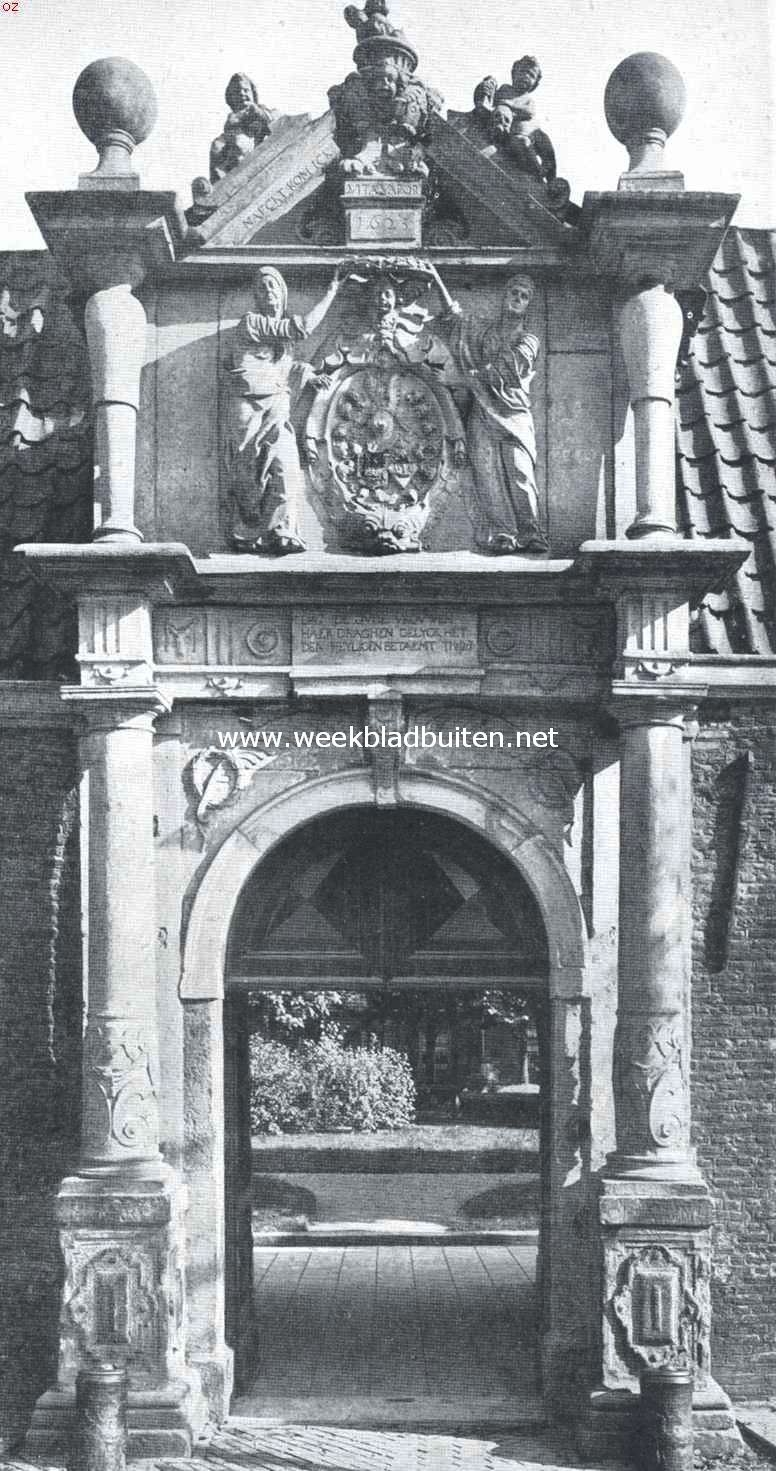 Dordrecht. Poort van het Arends Maartenshof aan de Museumstraat