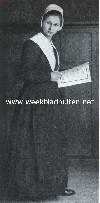 Iets over Amsterdamsche weezen. Ned. Herv. Diaconieweeshuis. De oude kleeding 1