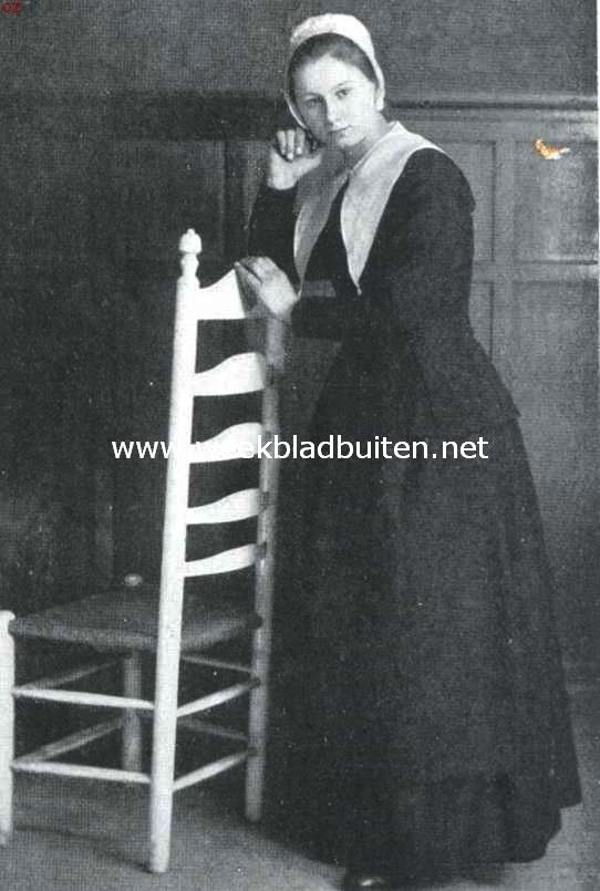 Iets over Amsterdamsche weezen. Ned. Herv. Diaconieweeshuis. De oude kleeding 2