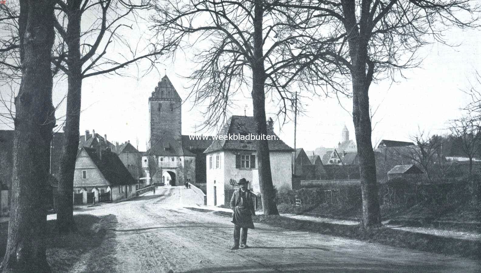 Een mooi oud Duitsch stadje. Bij de Rothenburger poort te Dinkelsbhl