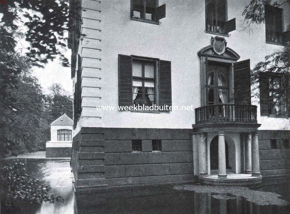 Het Huis Gunterstein. Hoek van het huis (achterzijde), van de Vecht gezien