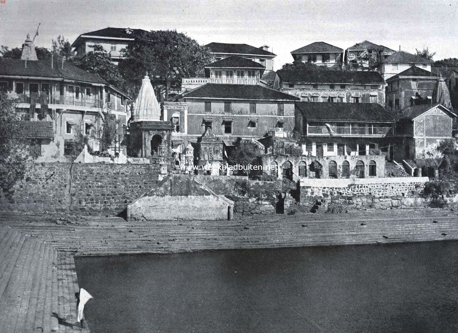 Bombay in plaatjes en praatjes. De Walhesswar-tempelvijver in Bombay