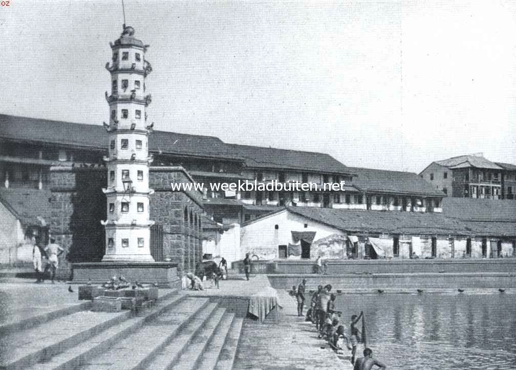 Bombay in plaatjes en praatjes. Vijver in een hindoe-tempel te Bombay