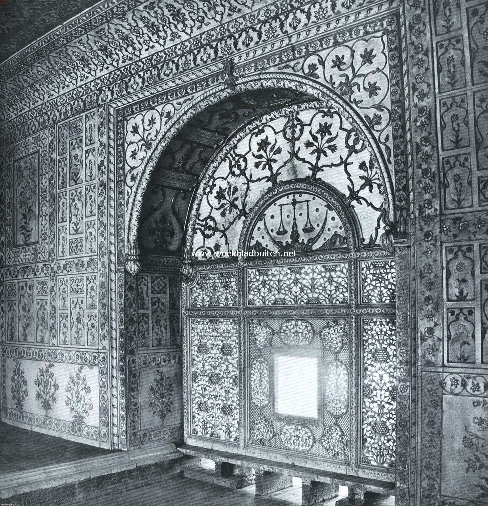 Indische steden. Wand van de Perzische Zaal in de 