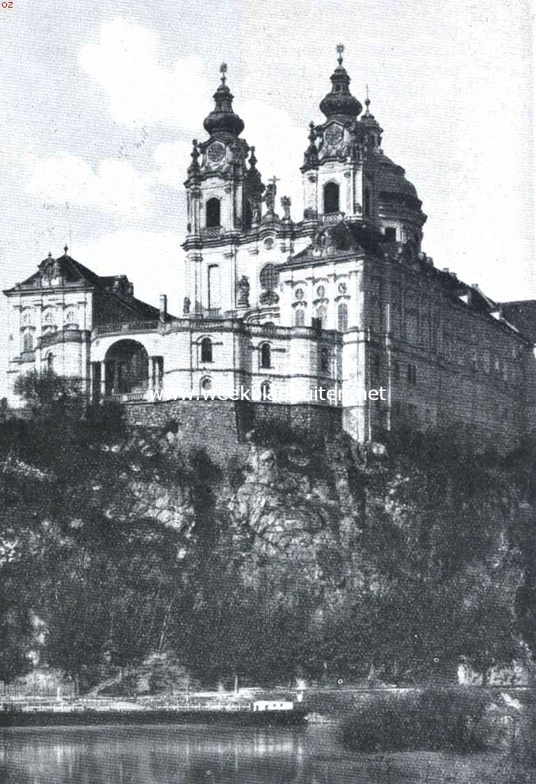 Het klooster Melk. De gebouwen aan de rivierzijde