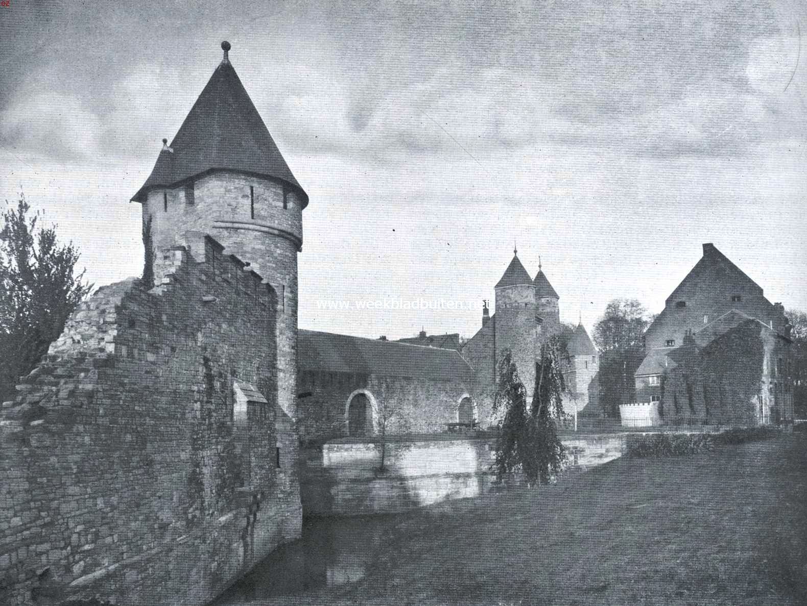 Pater Vincktoren met Helpoort en  toren 