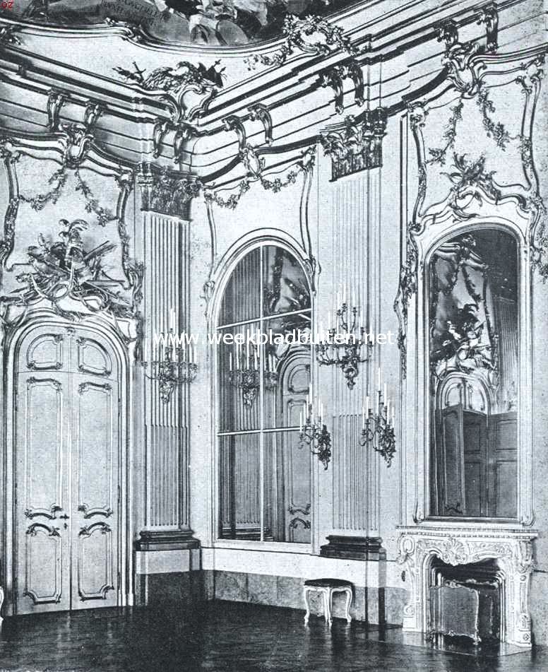 Hoekje van de spiegelzaal in Schnbrunn