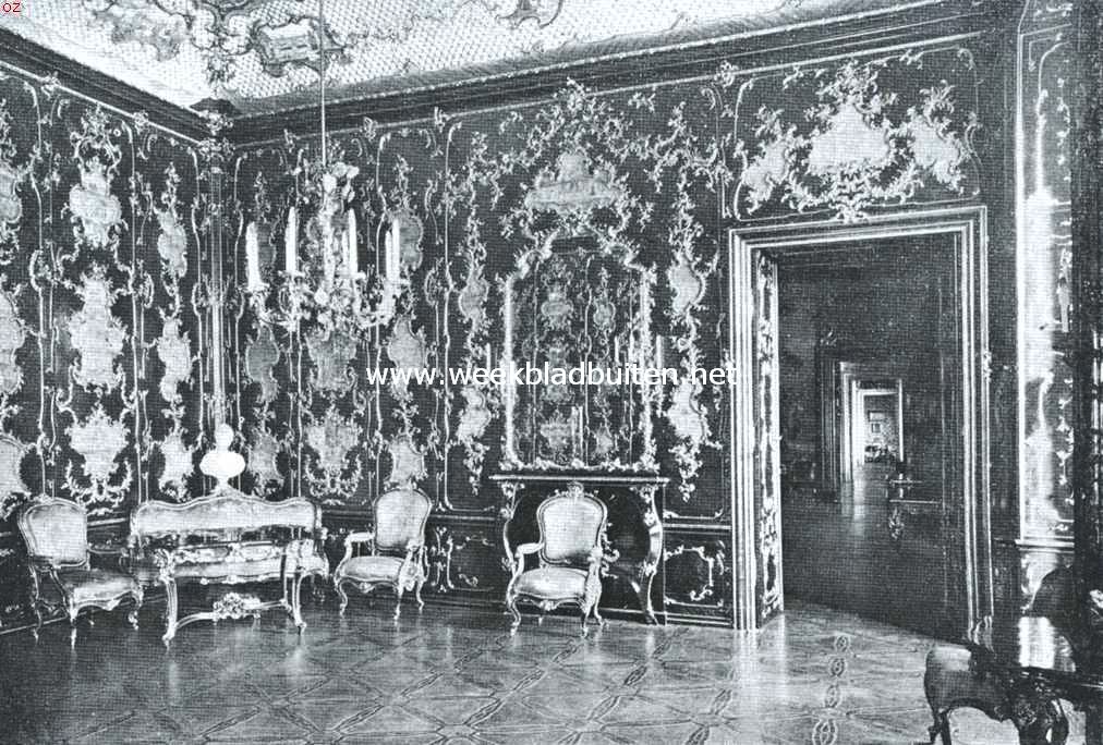 Schnbrunn. Hoekje van de rozenhoutkamer