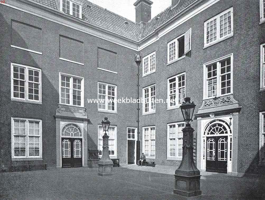 Het Corvershof. De binnenplaats