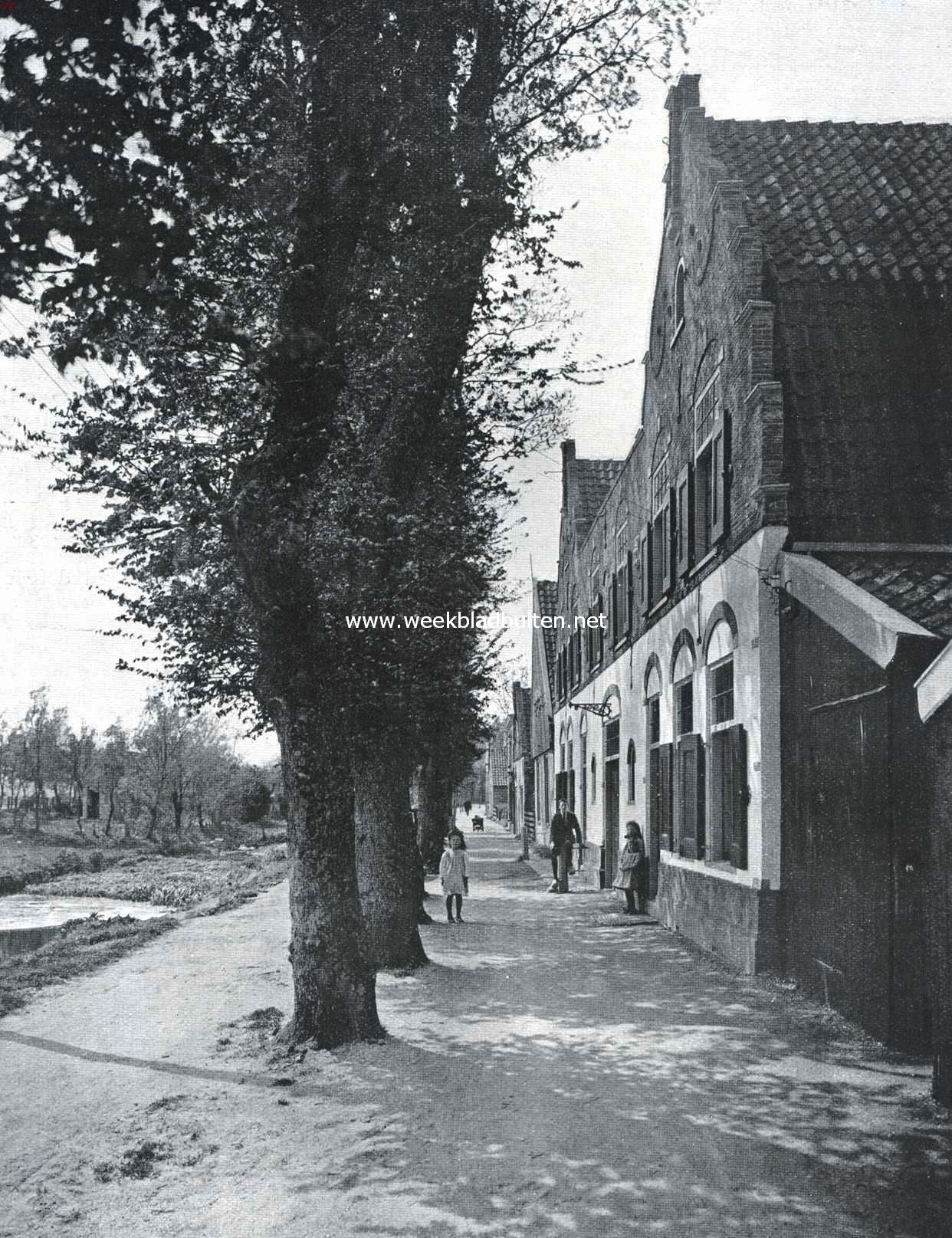 Oud huis aan het haventje te Egmond aan den Hoef