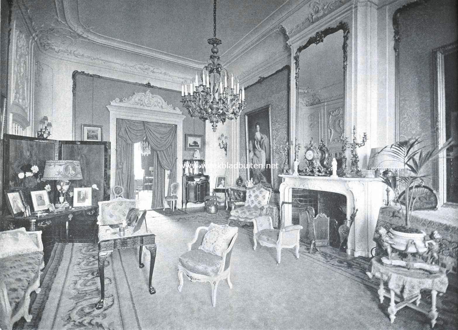 Het huis van de familie Van Loon. De salon
