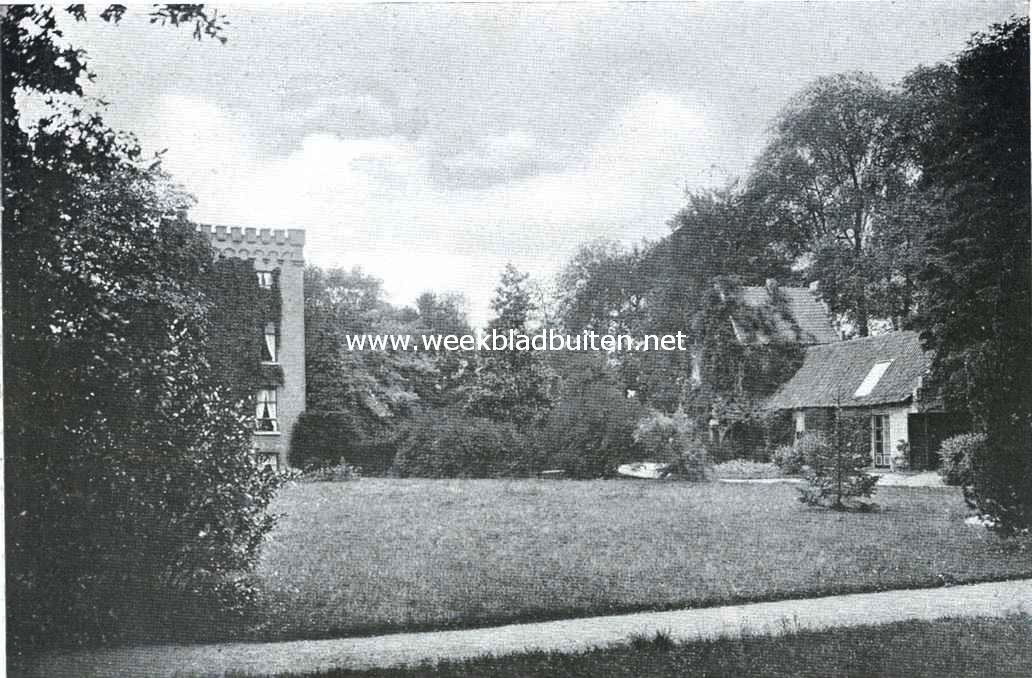 Het kasteel Rhijnestein. Het park tusschen kasteel en poort
