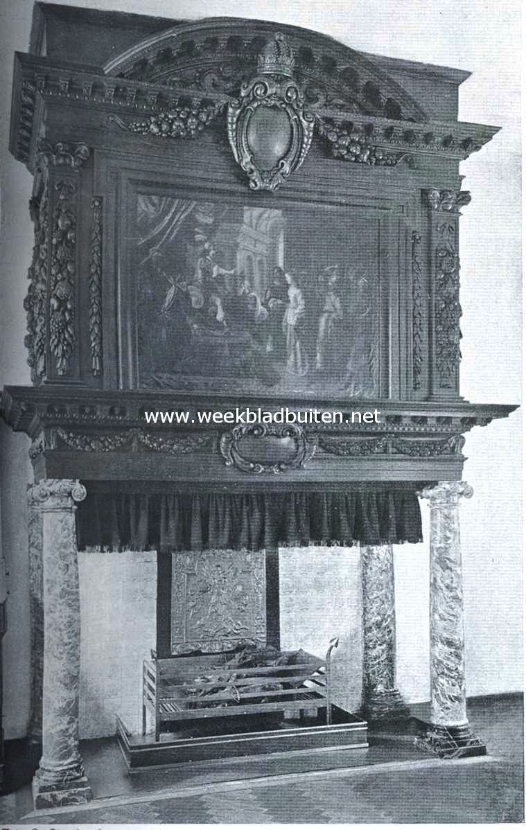 Het stadhuis van Deventer. Schouw in de burgemeesterskamer