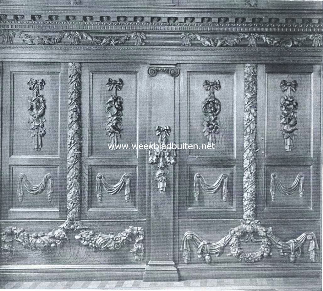 Het stadhuis van Deventer. Wandbetimmering in de burgemeesterskamer