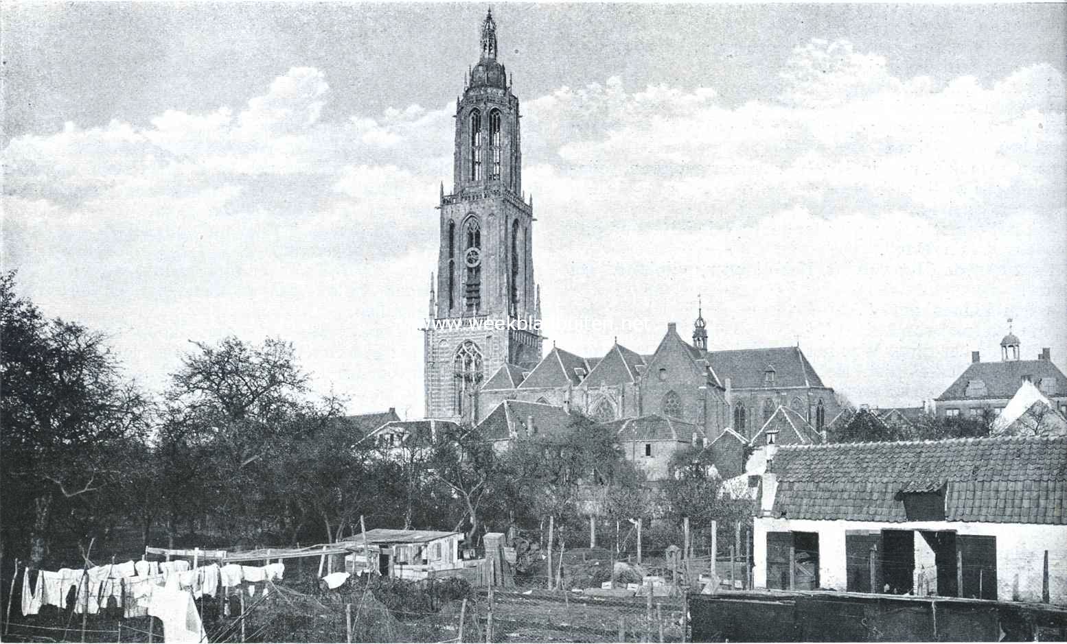 Gezicht op de St. Cunera-toren en kerk te Rhenen