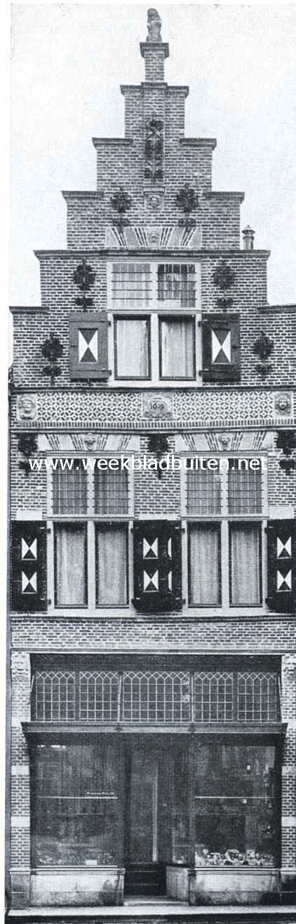 Amersfoort. Geveltje in de Langestraat