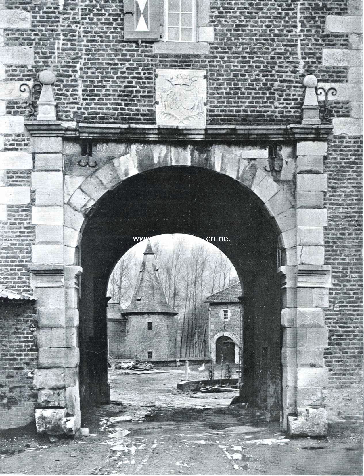 Het kasteel Cortenbach te Voerendaal. De voorpoort