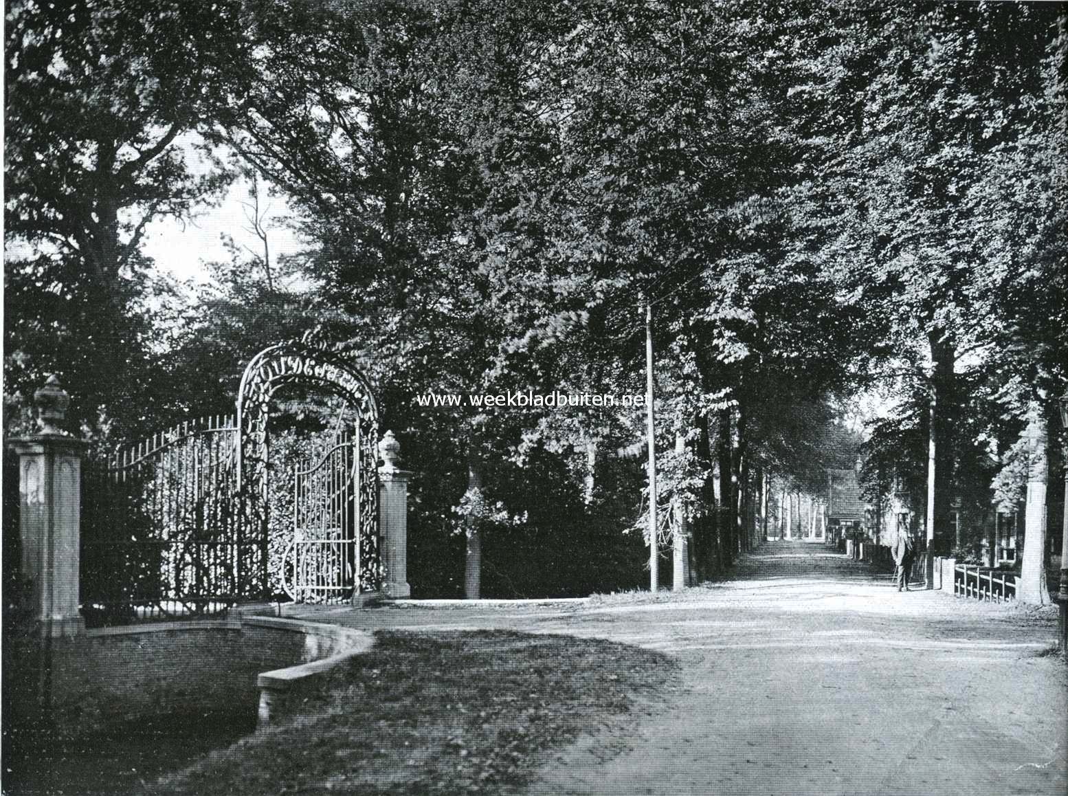 Huize Goudestein. Bij Goudestein's hoofdingang aan den Grintweg van Maarssen naar Breukelen