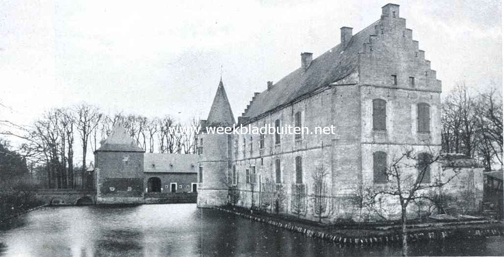 Het kasteel Rivieren. Met voorpoort