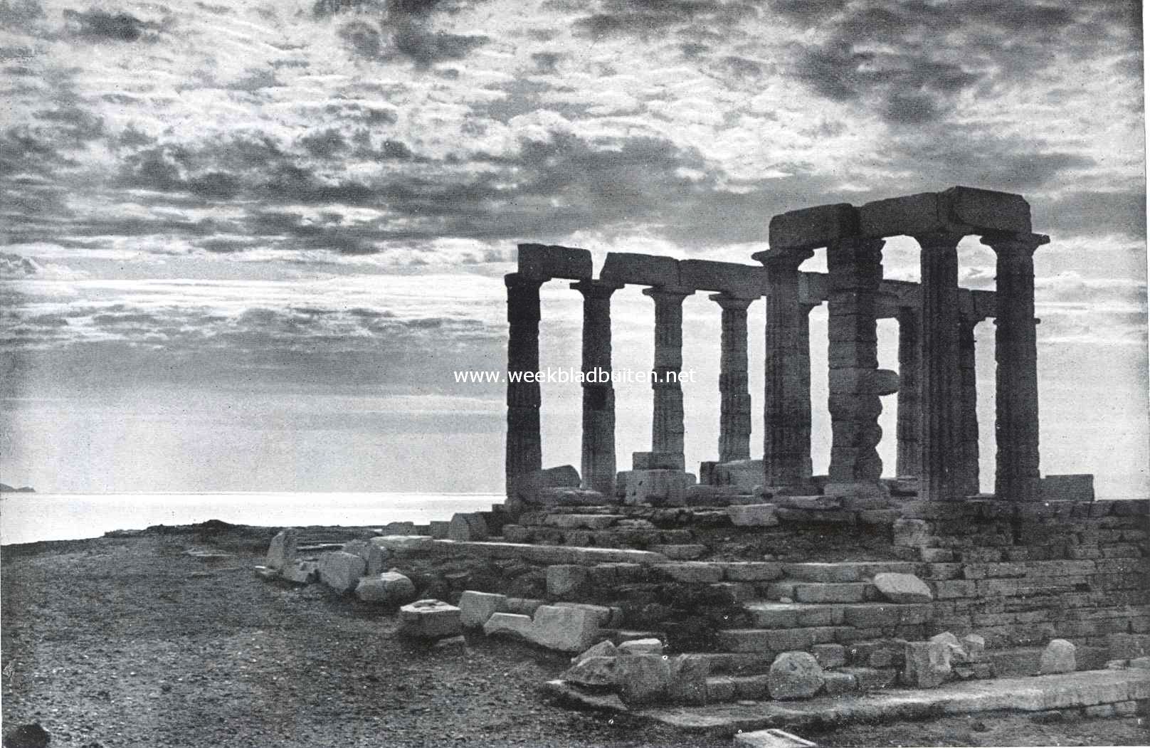 Kaap Sunium, met de bouwvallen van den tempel van Poseidon