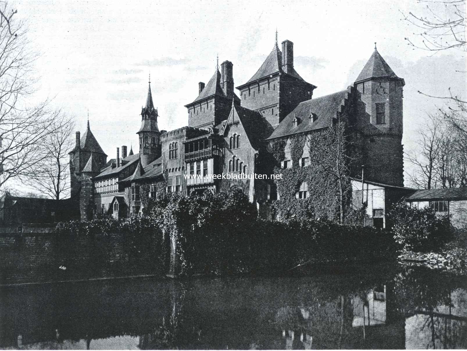 Het kasteel de Haar, achterzijde der poortgebouwen