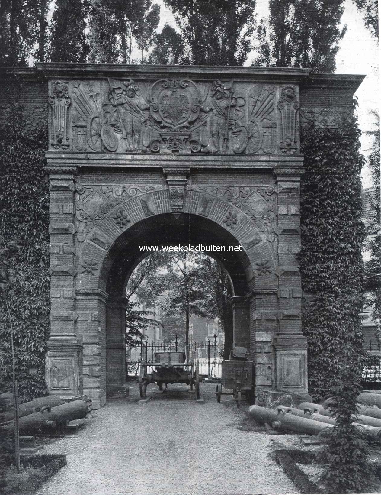 De buitenzijde van de Deventer Buiten-Bergpoort