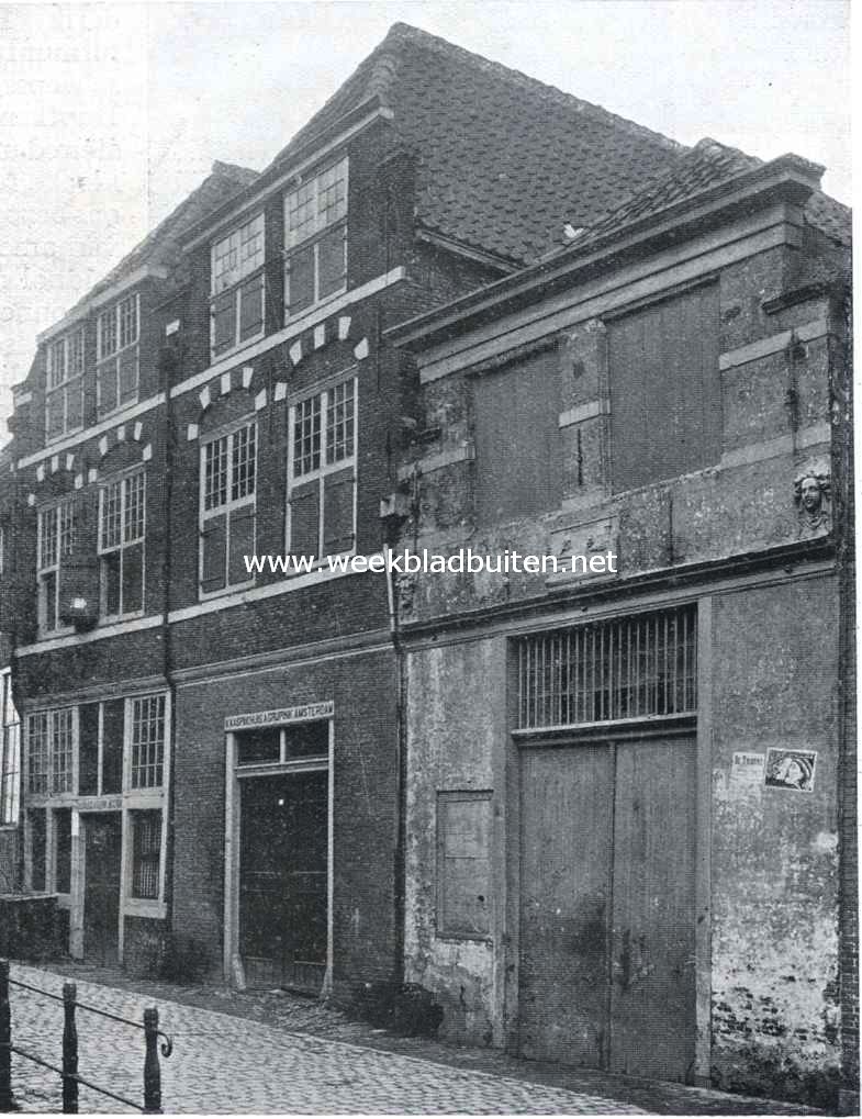 Pakhuizen aan de Peperstraat te Gouda