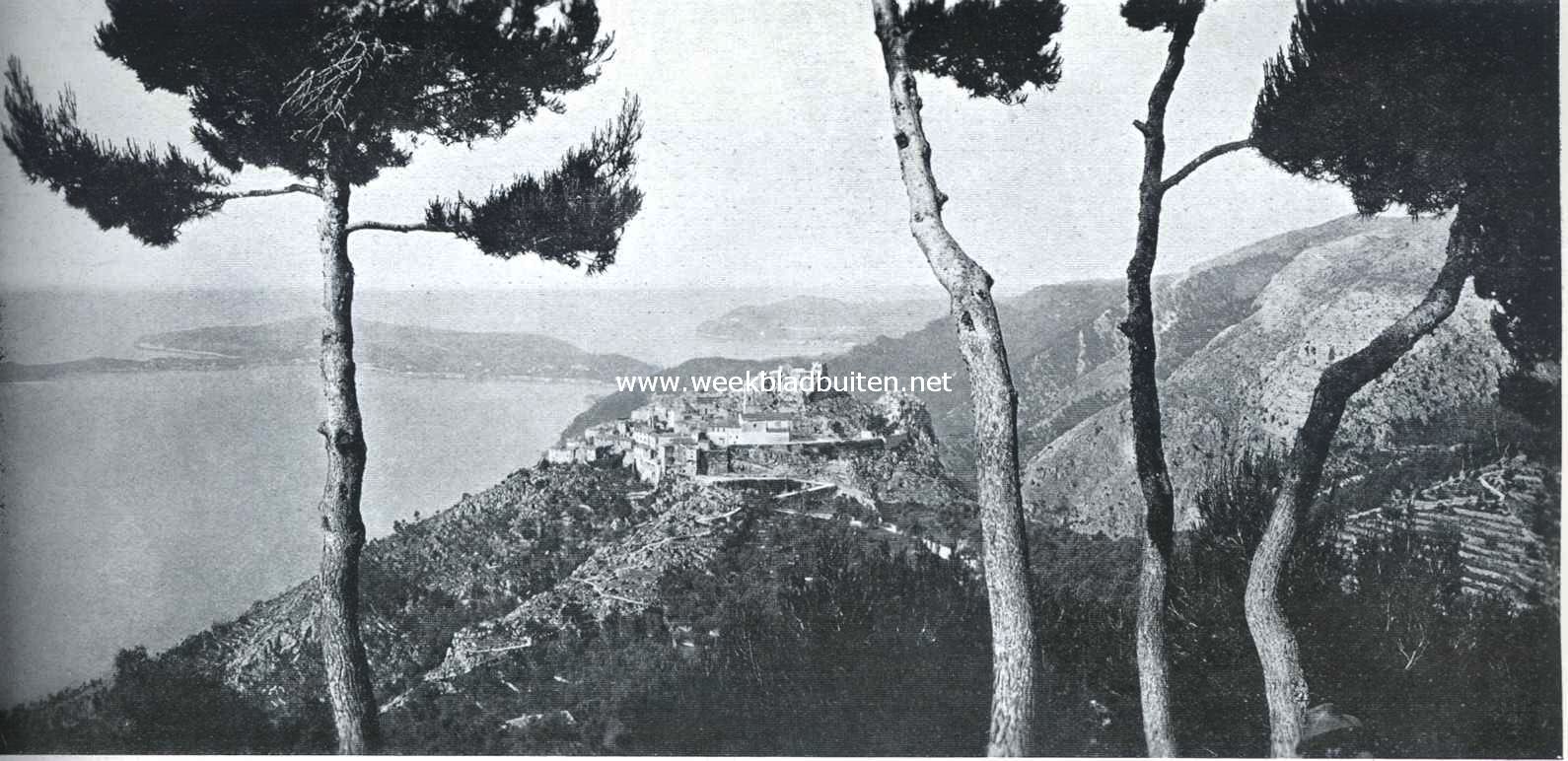 Van Nice naar Menton. Eze, op den achtergrond Cap ferrat. Nog verder de Mont Boron bij Nice