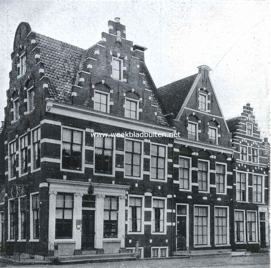 Huizen op de Zijl (het plein voor het stadhuis) te Dokkum