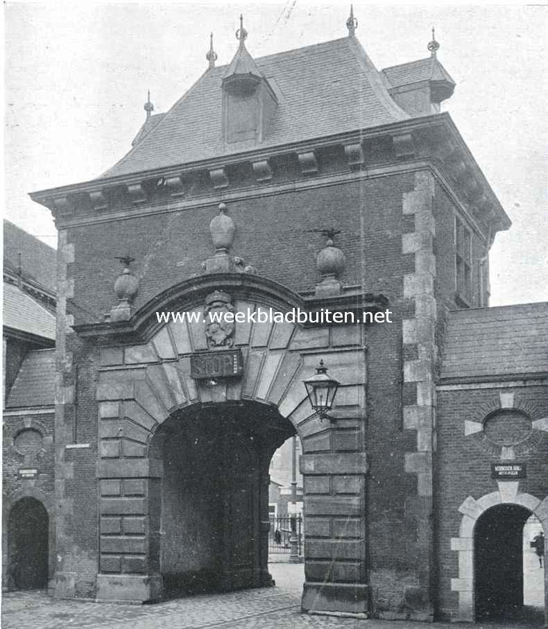 Het Binnenhof. De Maurits- of Grenadierspoort, binnenzijde