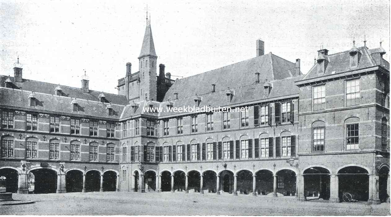 Het Binnenhof. Noordwestelijke hoek van het Binnenhof, met het v.m. Stadhouderlijk Kwartier, en het Kwartier van de Staten van Holland